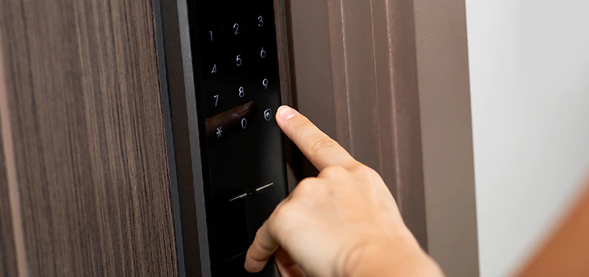 Smart Electric Locks Replacement Services in Fruitridge Pocket, CA