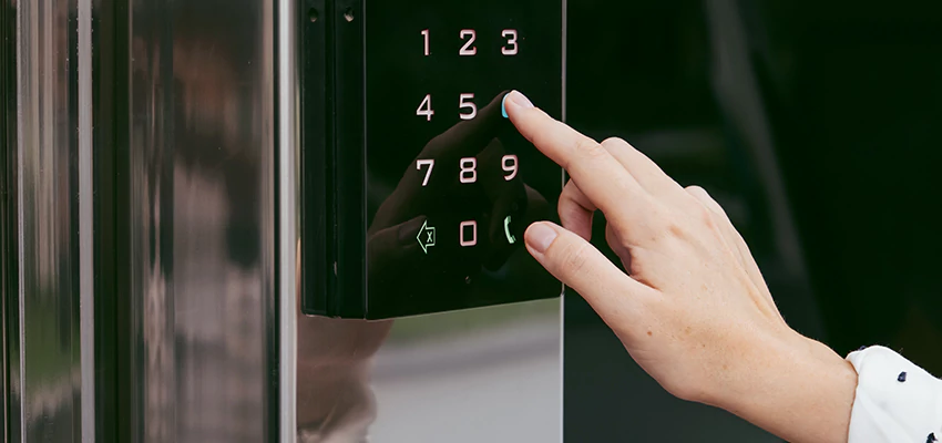 Property Management Locksmith For Lock Installation in Fruitridge Pocket, CA