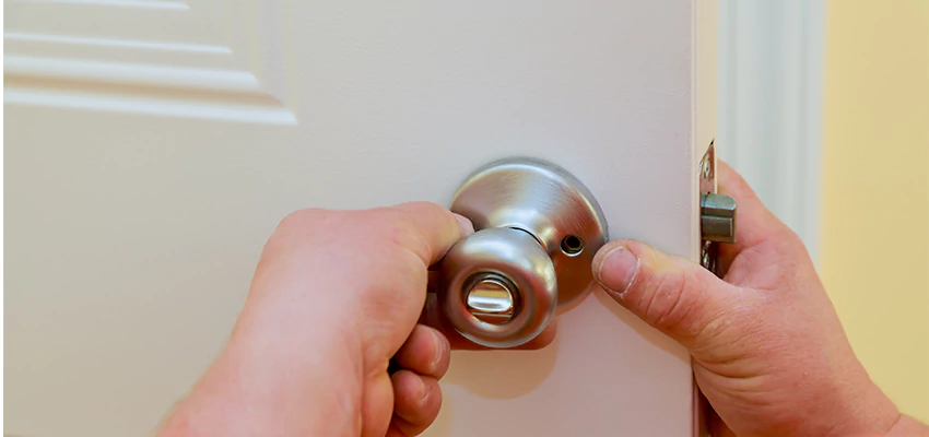 After-hours Locksmith For Lock And Key Installation in Fruitridge Pocket, CA