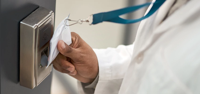 Commercial Locksmith For Rekey in Fruitridge Pocket, CA