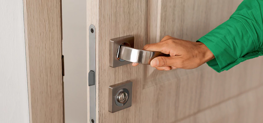 Garage Door Lock Reinforcements in Fruitridge Pocket, California