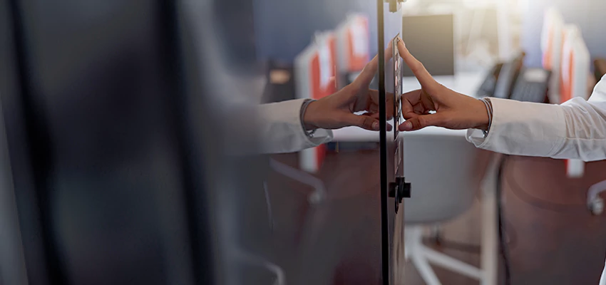 Property Management Locksmith For Key Programming in Fruitridge Pocket, CA